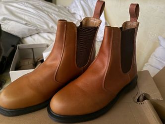 Dr. Martens woman’s boots