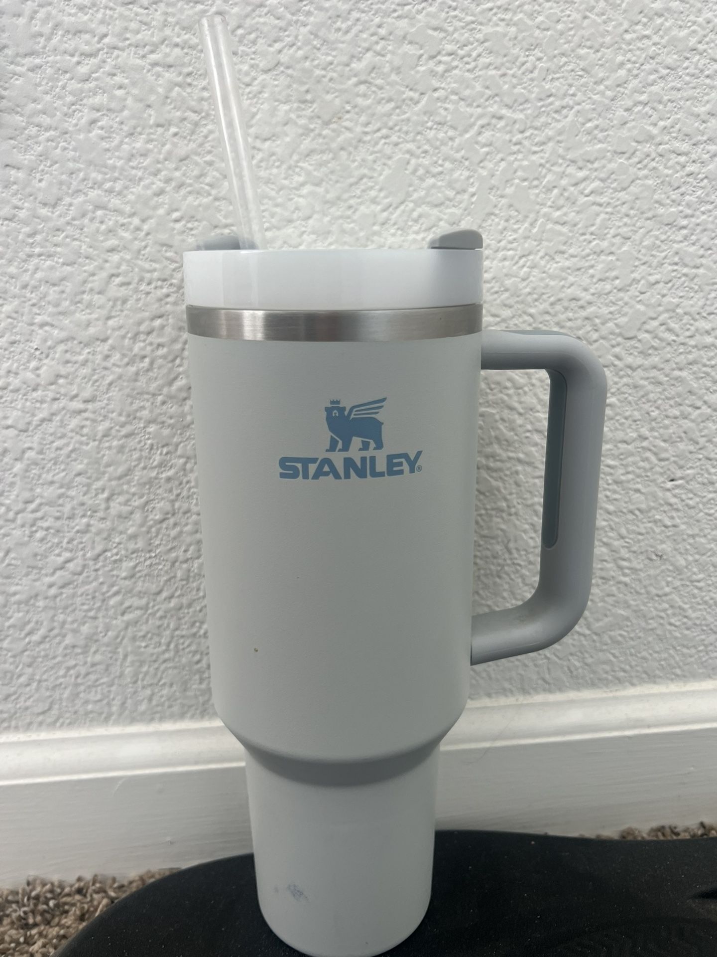 stanley Cup With 3 New Straws