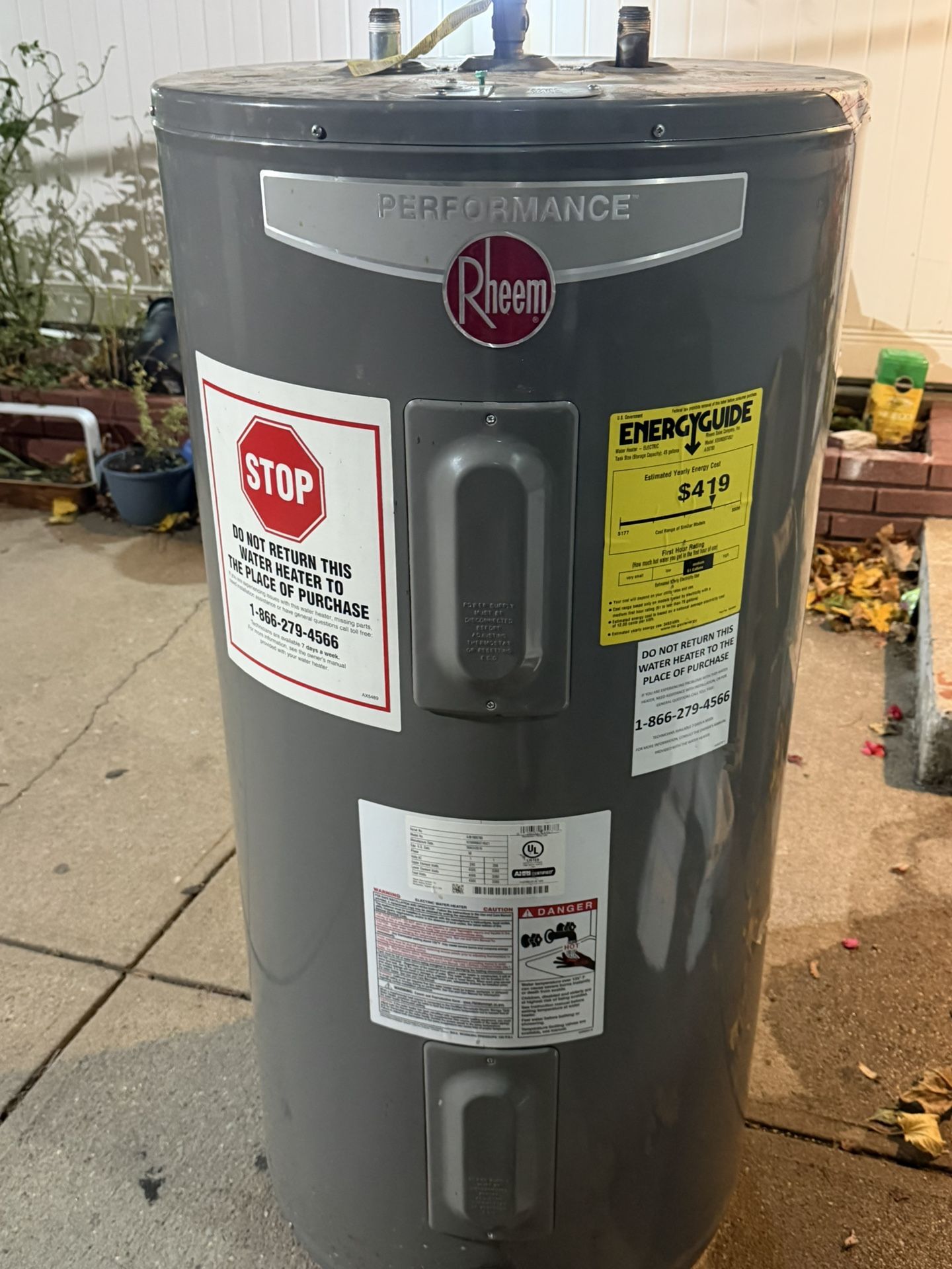 electric hot water heater