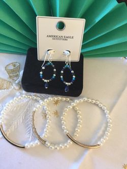 Fashion Jewelry / earring & 3 bracelets