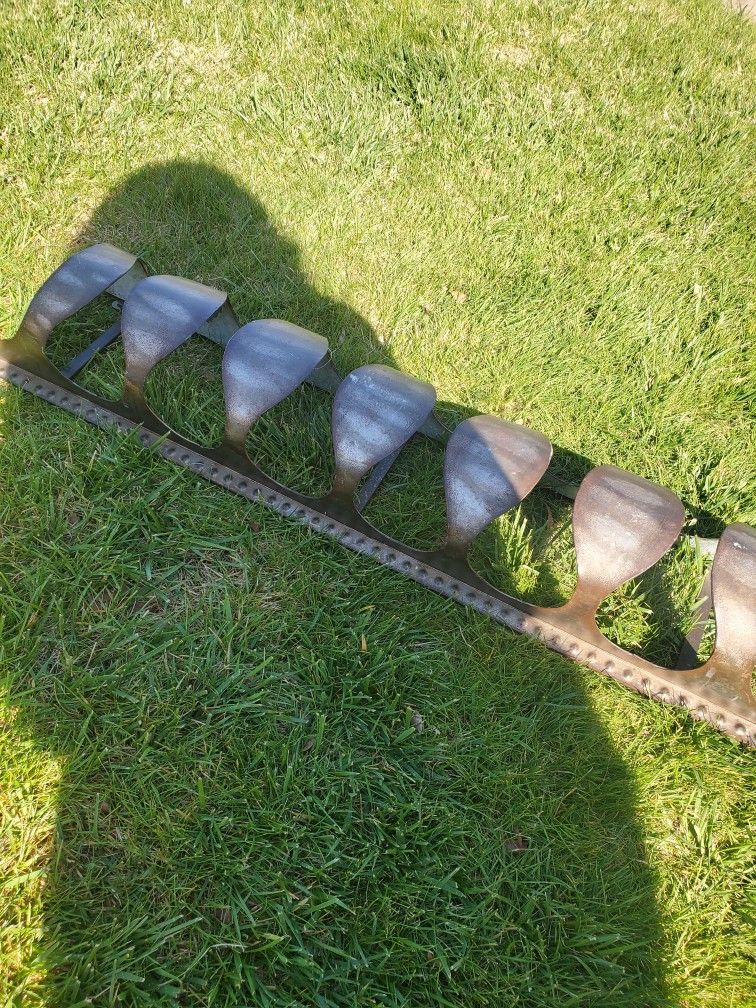Metal Rustic Wine Rack..fits On Wall..Brand New