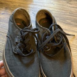 Vans- Boys Shoes Size 6