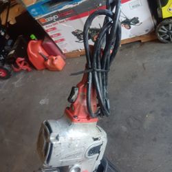 Milwaukee Hole-Hawg 7.5 amps 1/2 in. Corded Drill