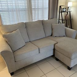  Modern Gray Sectional Sofa with Reversible Chaise – Great Condition