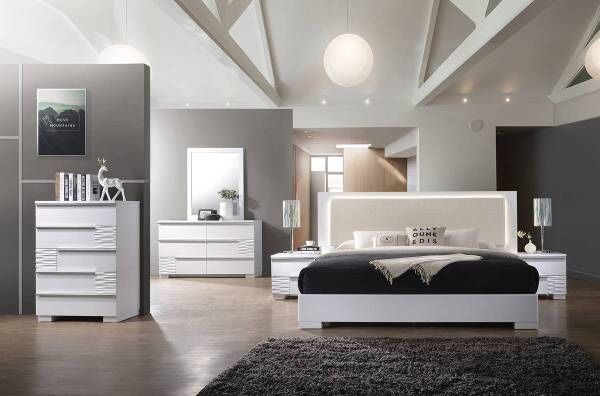 BRAND NEW Ultra Modern LED Designer Platform Bedroom SET White Lacquer
