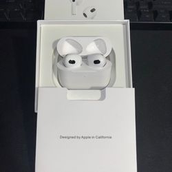 Apple AirPod generation 3 With charging Case 