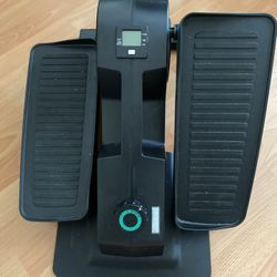 Cubii Elliptical Under desk Exercise