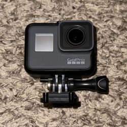 GOPRO HERO 5 ACTION CAMERA WITH BATTERY & PROTECTOR