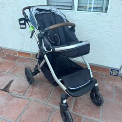 Sea blue mocking bird stroller