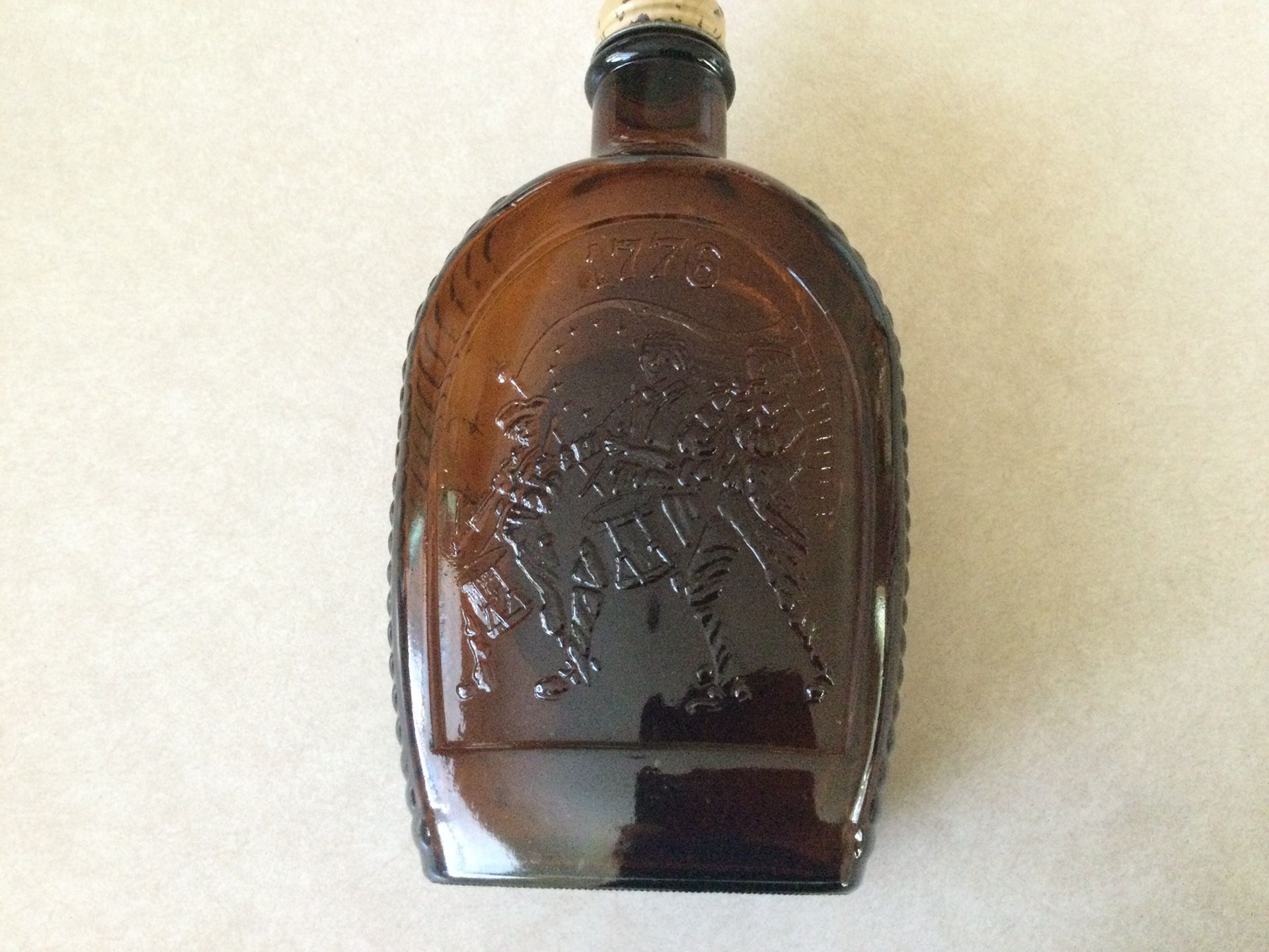 COLLECTIBLE GLASS BOTTLE