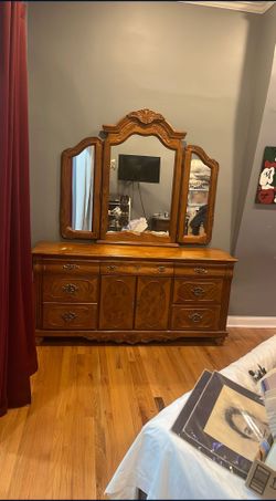 Wooden Dresser with Mirror - Vintage Style