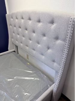 Light Gray Tufted Upholstered Bed Frame Queen & King Available