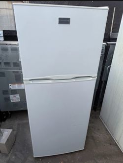 Frigidaire refrigerator