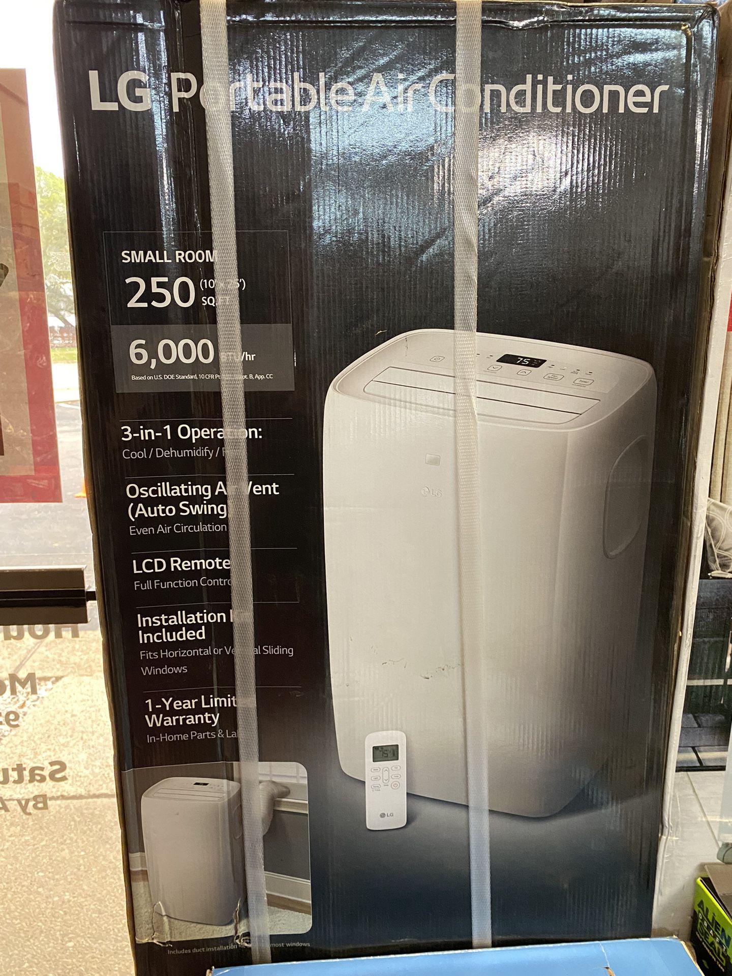 BRAND NEW LG 6,000 BTU Portable Air Conditioner Cools 250 Sq. Ft. with Dehumidifier in White