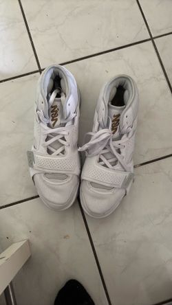 Jordan Zion 2 Metallic Gold