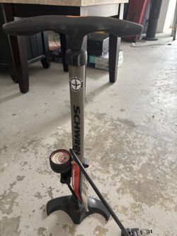 Schwinn Floor Bike Pump with Gauge – High Pressure