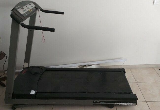 Sportsart 1200 treadmill FREE for Sale in Vernon Hills IL OfferUp