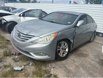 2013 Hyundai Sonata 2.4L For Parts