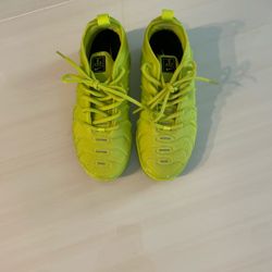 Women's Nike Air VaporMax Plus 'Tennis Ball' (also known as 'Atomic Green')