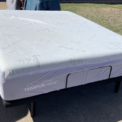 Like New Queen Size Tempurpedic Mattress And Ease Adjustable Base