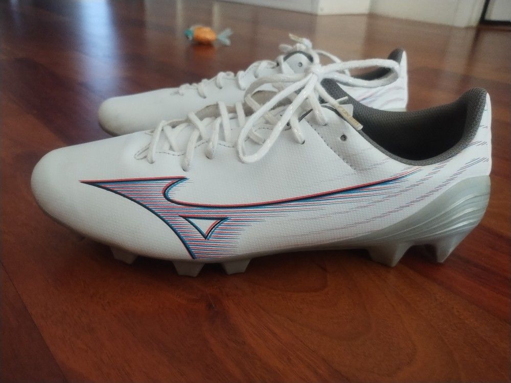 Mizuno ALPHA Select Soccer Cleats