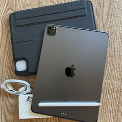 Apple iPad Pro 11 (2nd Generation) 512GB WiFi + cellular unlocked  With  Keyboard and Pencil 