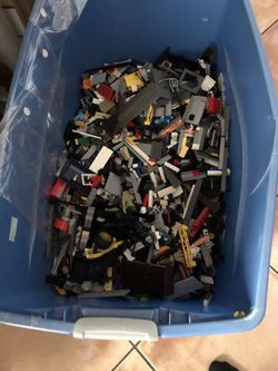 LEGO Building Bricks 40 LBS Make An Offer