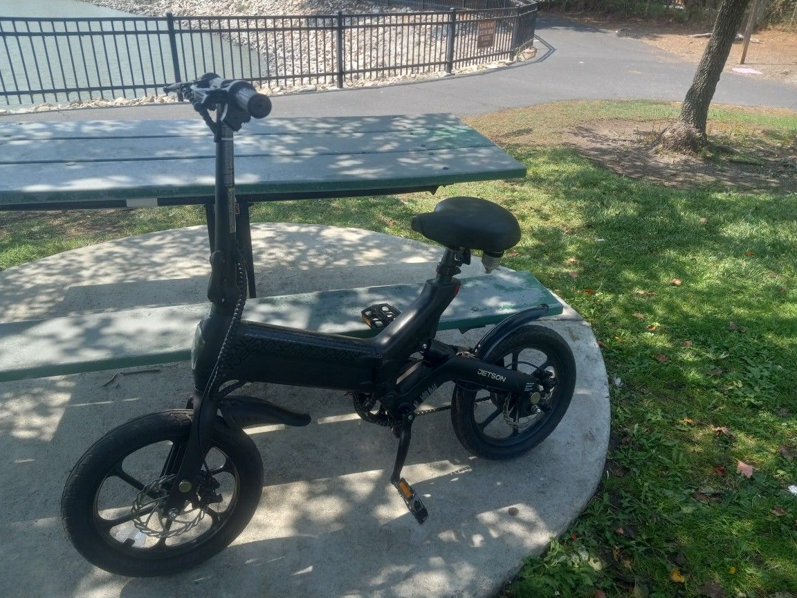 Jetson Haze Folding Electric Bike, Pedal Assist, 16" Tires