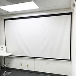 (New in box) $60 Manual 100” 16:9 Projector Screen Manual Pull Down Matte White Viewing Area: 87x49”