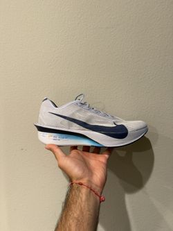 Nike Vaporfly Next% 4 Size 10 NEW