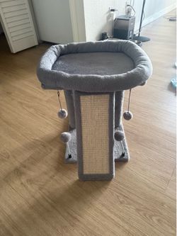 Cat tower / bed - NEED PICKED UP BY TOMORROW