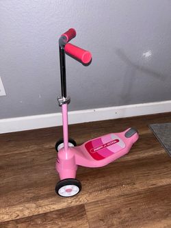 Radio Flyer Pink 3-Wheel Scooter