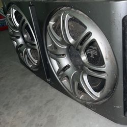 2 12s Polk Audio Speakers $150 OBO !