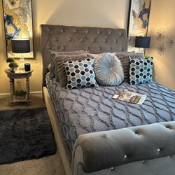 Queen Size Sleigh Bed $150. Covington Location 