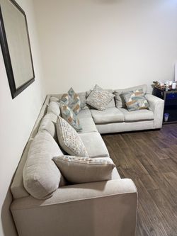 Sectional couch from rooms for less