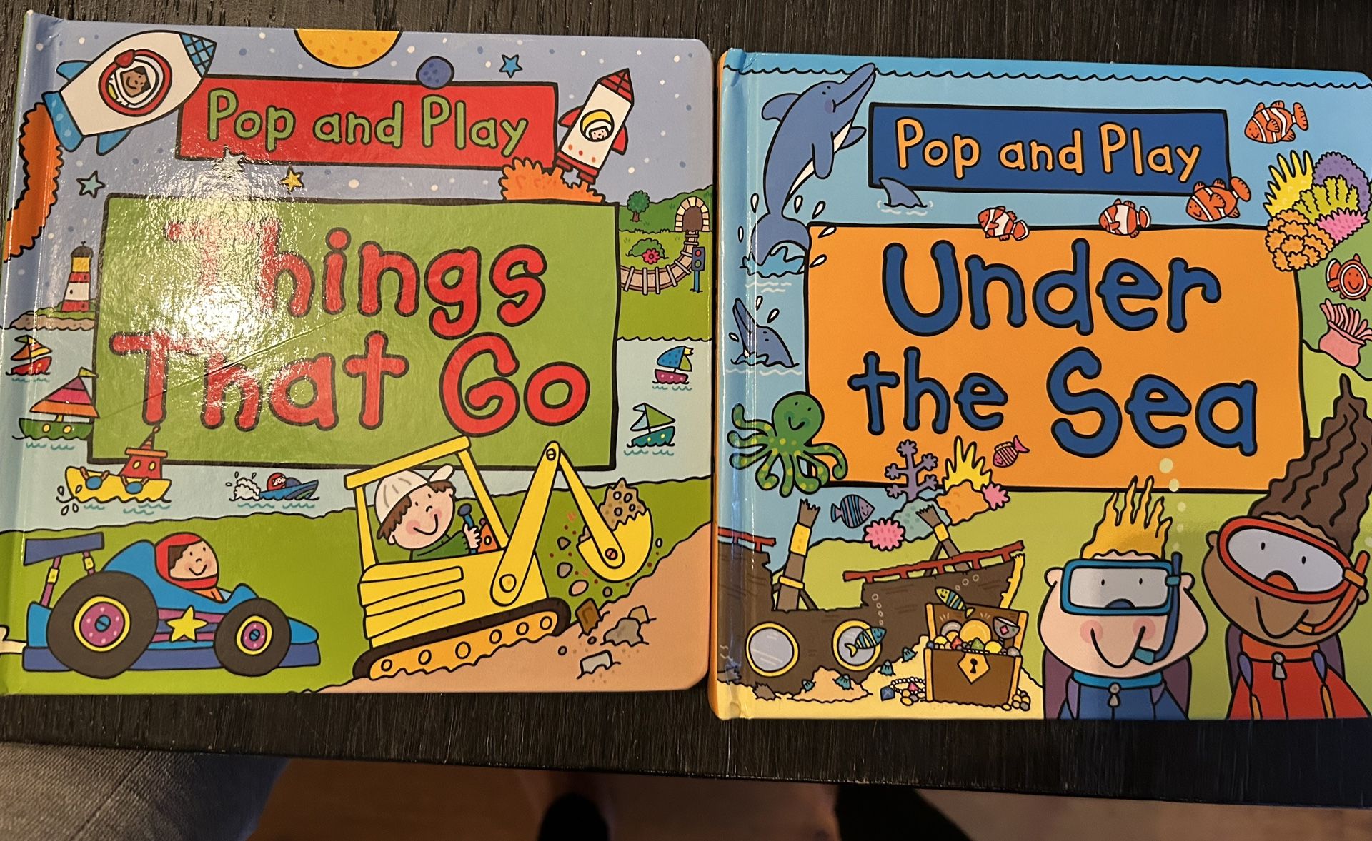 Children's pop up books bundle of 2