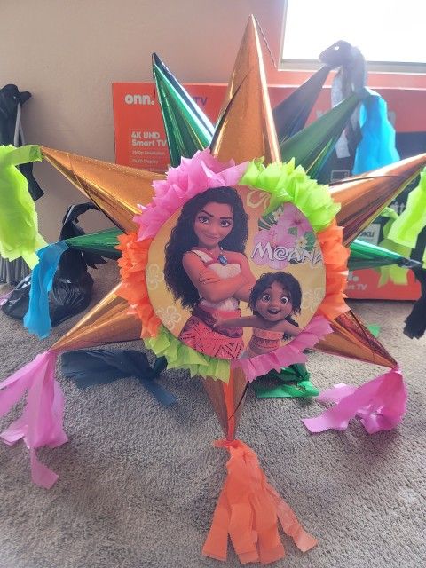 PIÑATAS ,BONITAS ,GRANDEZ,RESISTENTES Y VARATAS