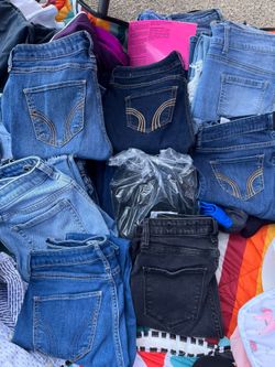 Hollister Skinny Jeans/ Mom Jeans 0 & 1
