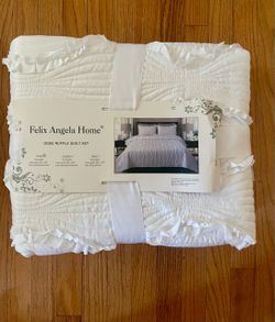 White Ruffles Quilt 3 Piece Set for Twin Bed