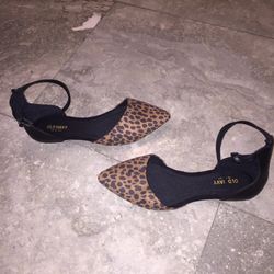 Pointy flats size 7