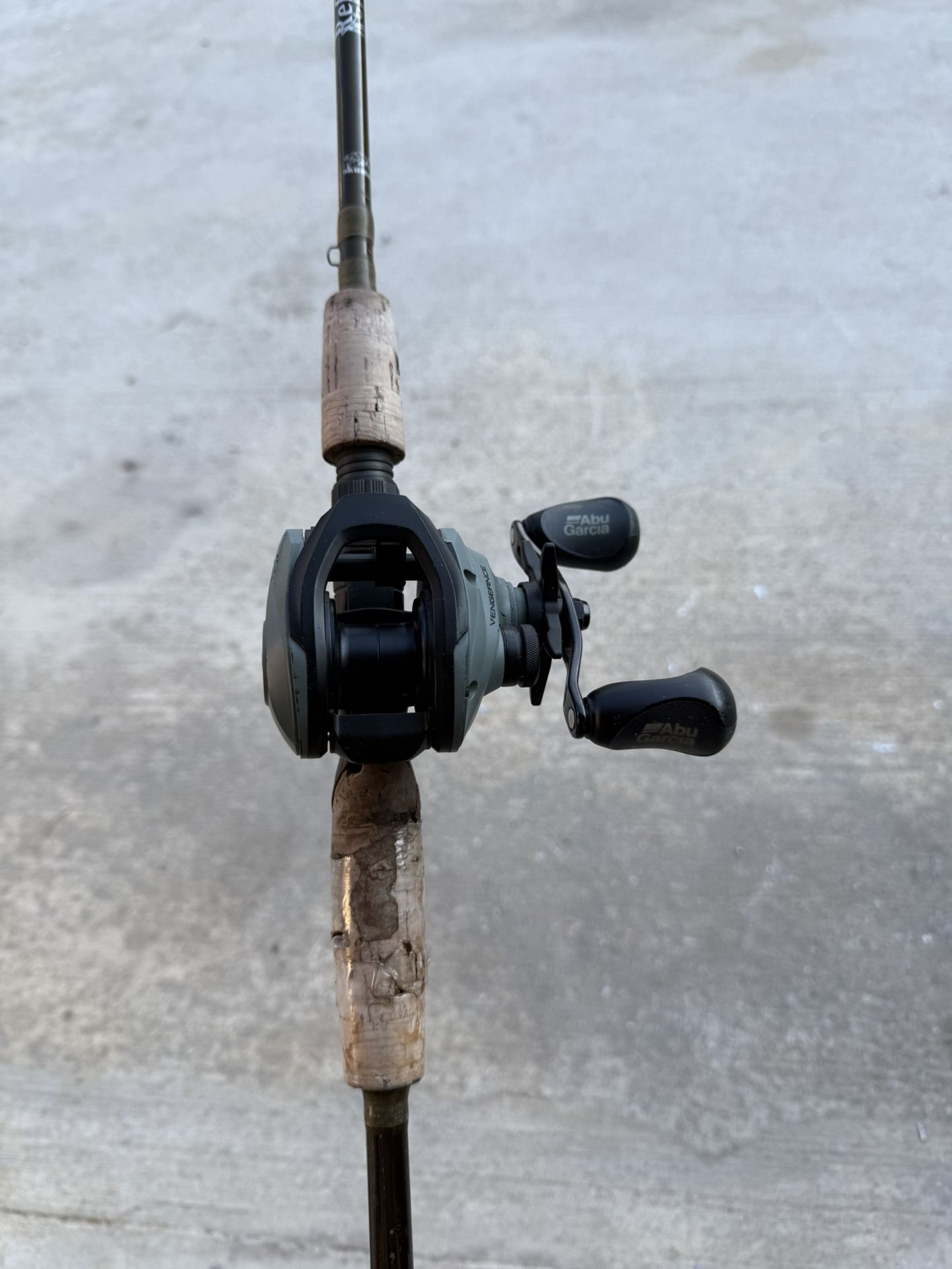 Abu Garcia Vengeance Bait aster on 5’6” Okuma Reflexions Rod #51.