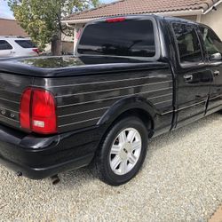 2002 Lincoln Blackwood