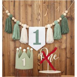 Highchair Birthday Banner And Crown