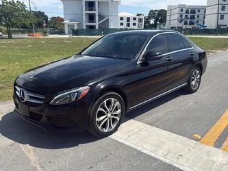 2016 Mercedes-Benz C-Class 4M