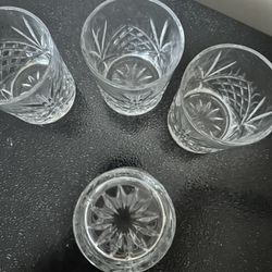 8 Glasses And 8 Coasters