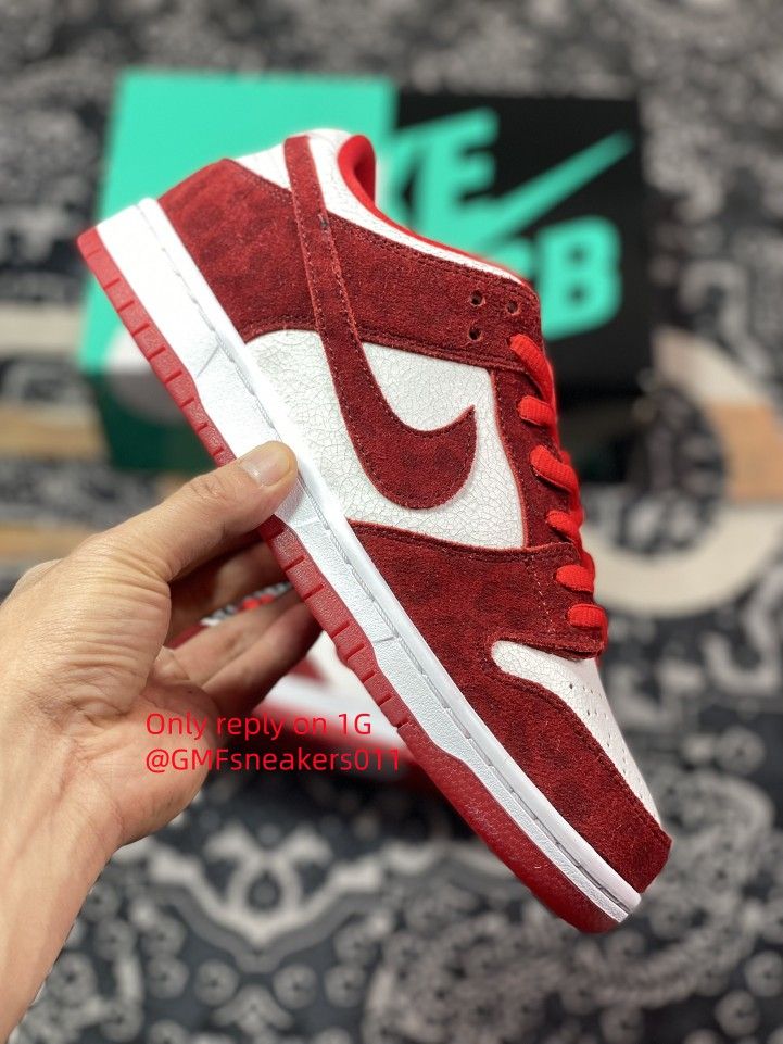 Dunk Low Premium SB 'Valentine's Day 2014'