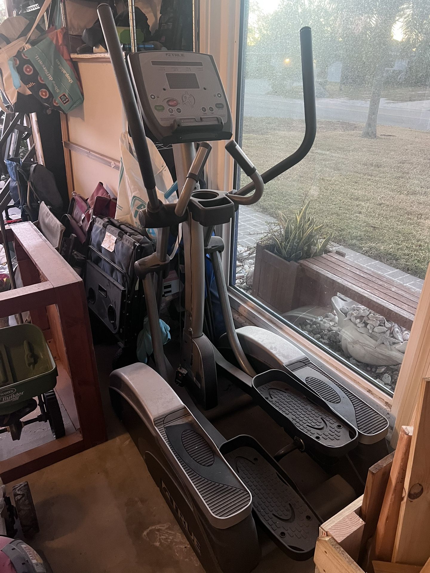 Free Elliptical