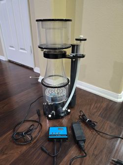 Simplicity 320 DC Protein Skmmer