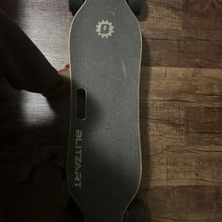 Electric skateboard 