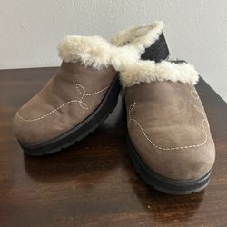 UGG Clogs! 